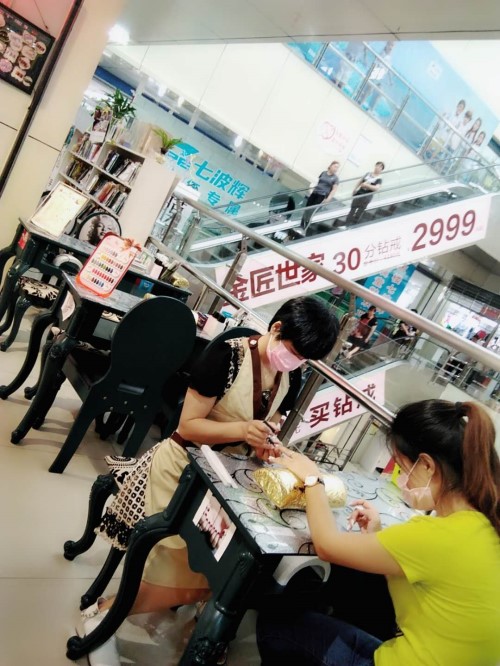 纖指圓夢想！保定東方技工學(xué)校創(chuàng)業(yè)者——李丹！  