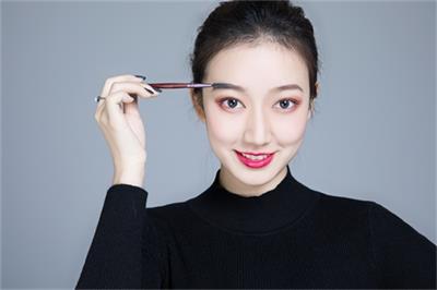 怎么才能學好化妝？   
