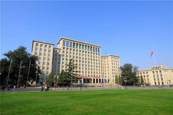 為什么選擇泰安市華魯勞動(dòng)職業(yè)培訓(xùn)學(xué)校？